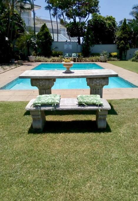 The On Cordia Dstv Wifi 2km From Umhlanga Appartement Durban